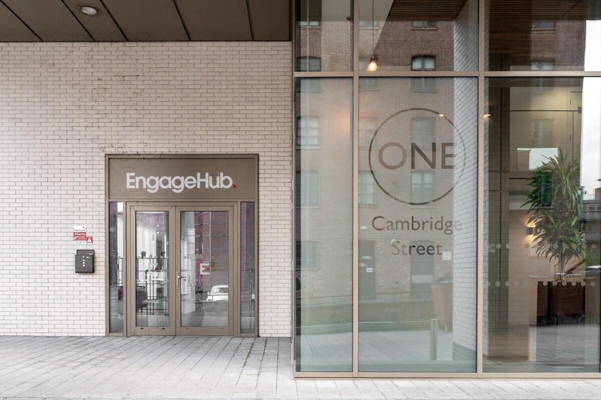 One Cambridge Residence By Coqoon Manchester Bagian luar foto