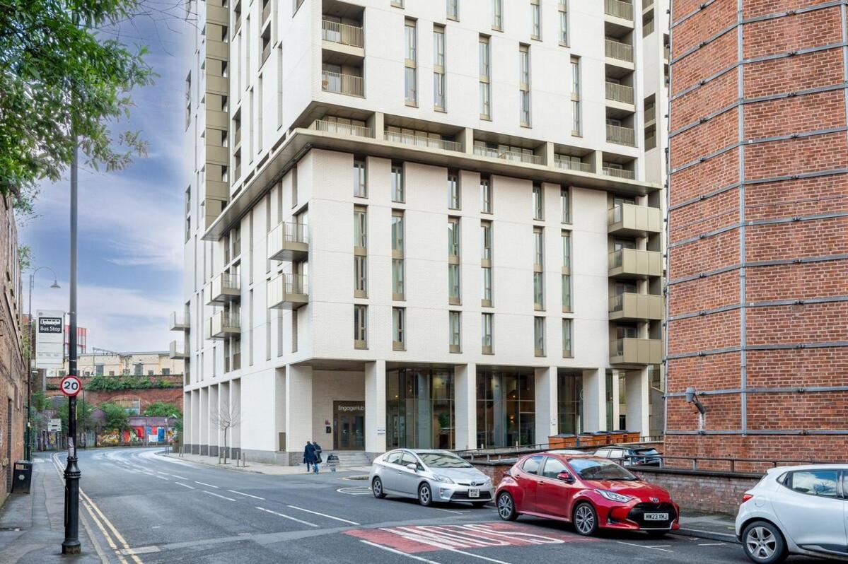 One Cambridge Residence By Coqoon Manchester Bagian luar foto