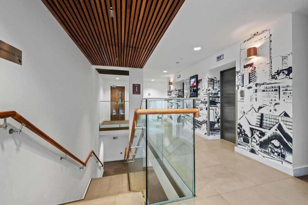 One Cambridge Residence By Coqoon Manchester Bagian luar foto