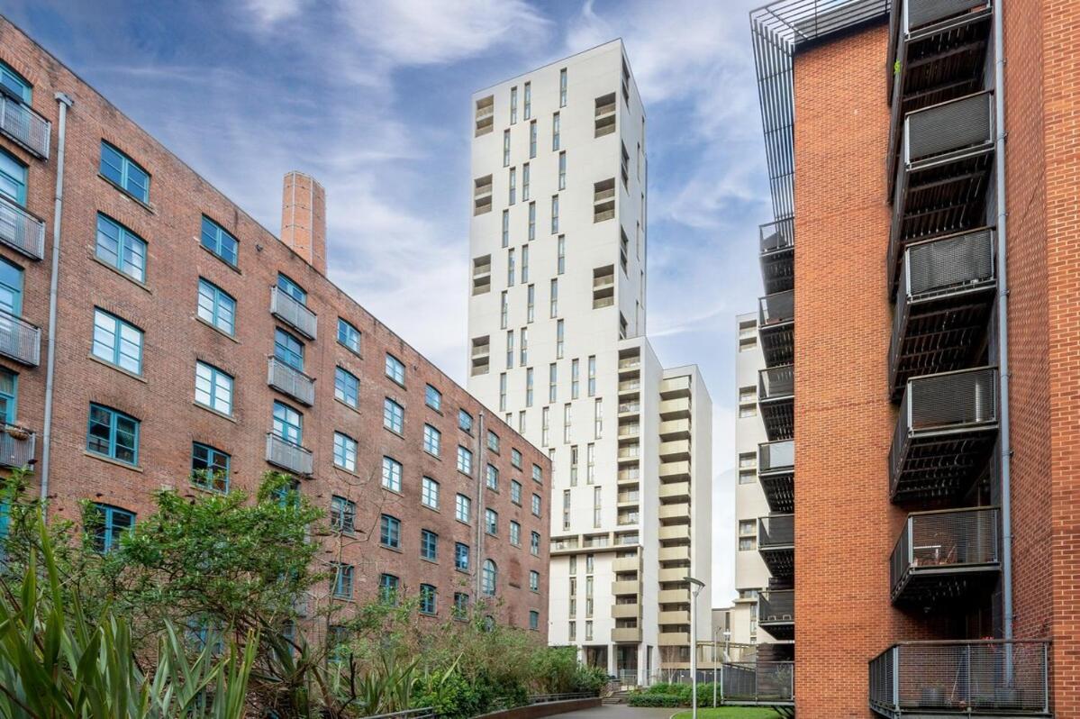 One Cambridge Residence By Coqoon Manchester Bagian luar foto