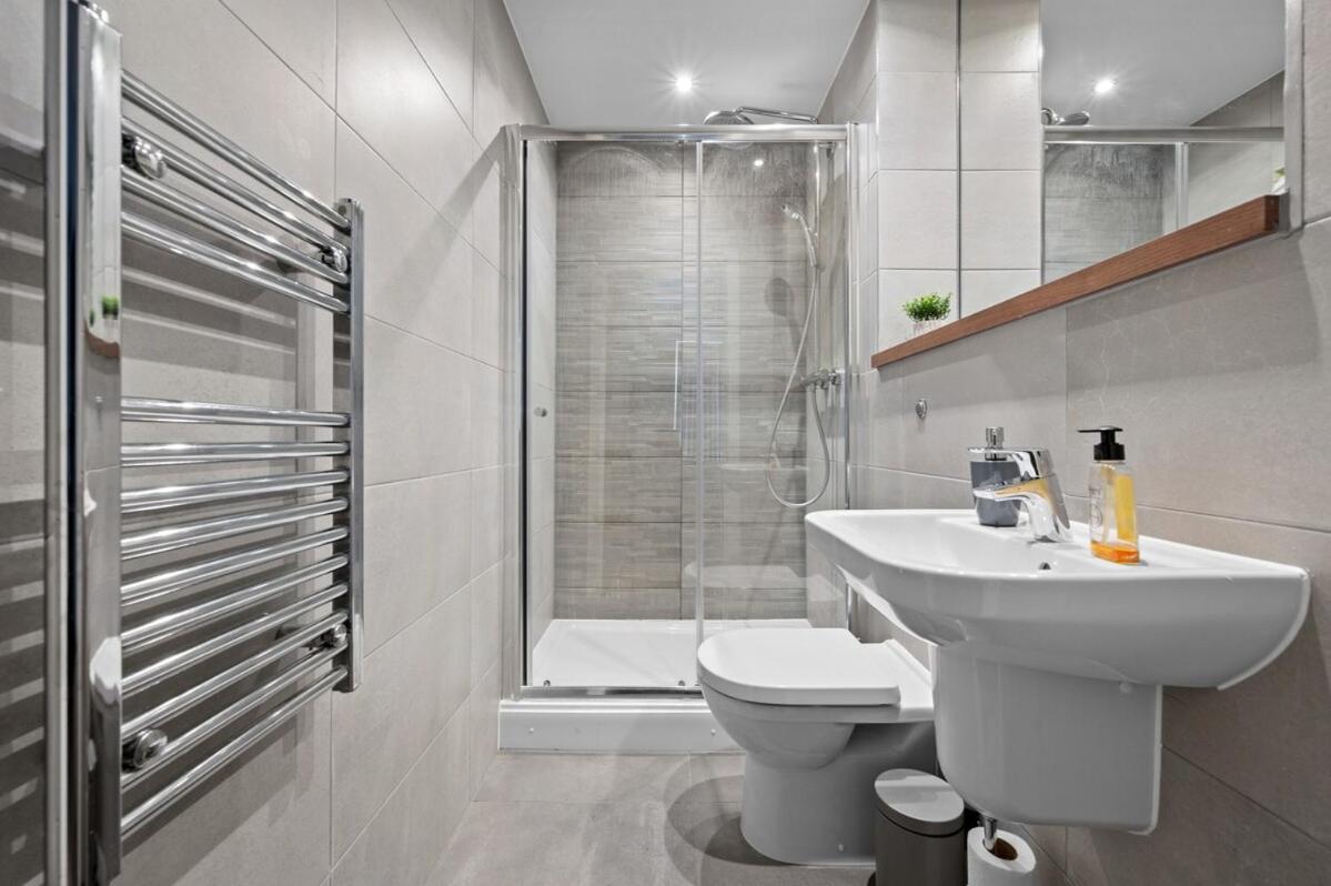 One Cambridge Residence By Coqoon Manchester Bagian luar foto